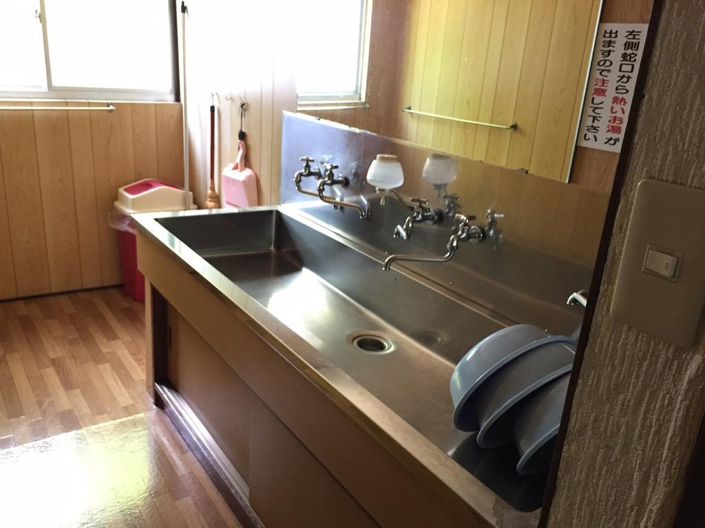 Hôtel Momoya Lake Saiko à Fujikawaguchiko Extérieur photo