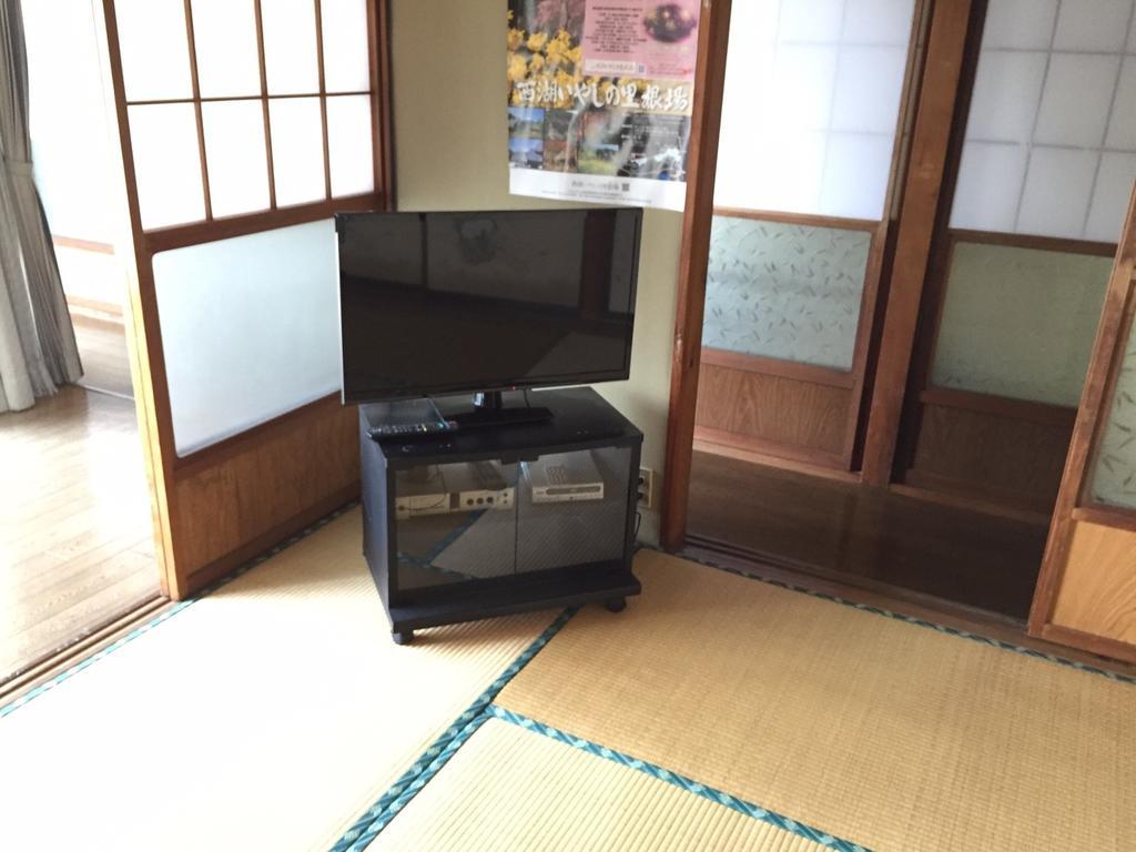 Hôtel Momoya Lake Saiko à Fujikawaguchiko Extérieur photo