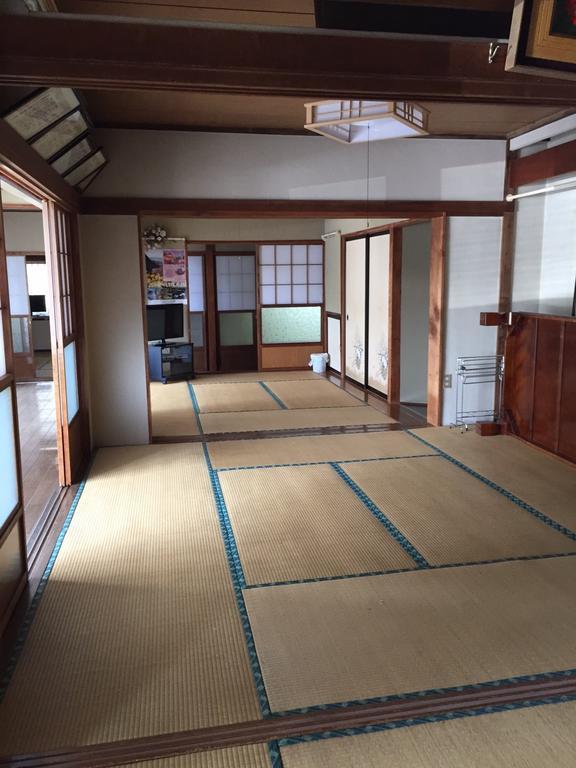 Hôtel Momoya Lake Saiko à Fujikawaguchiko Extérieur photo